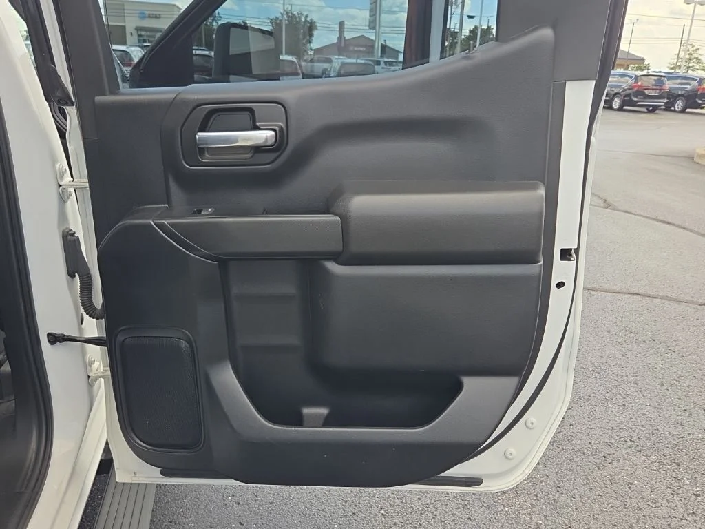 Used 2023 White GMC Pro image 24