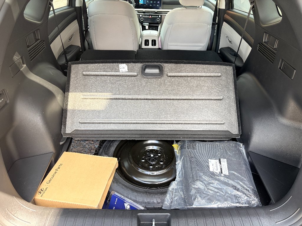 Certified Used 2025 Rockwood Green Hyundai SEL image 27