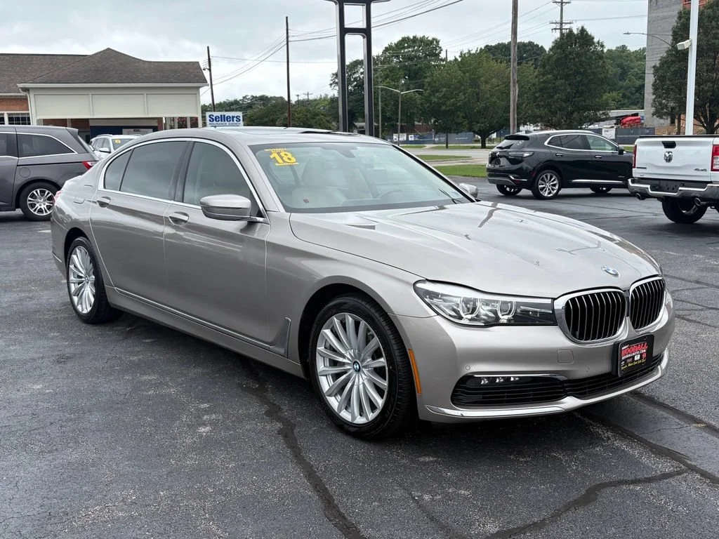 Used 2018 Gold BMW 740i image 9