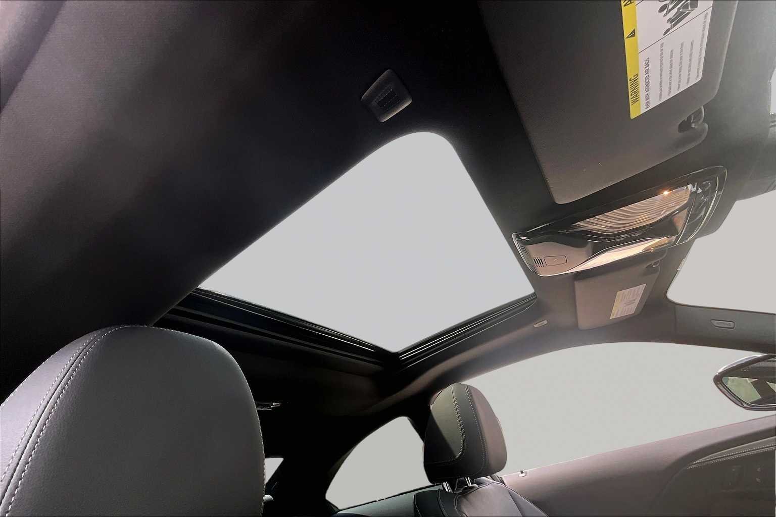 2025 BMW 2 Series 230i - Photo 13