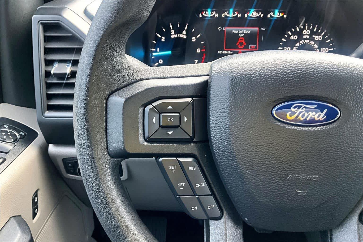 Used 2020 Iconic Silver Metallic Ford XL image 24