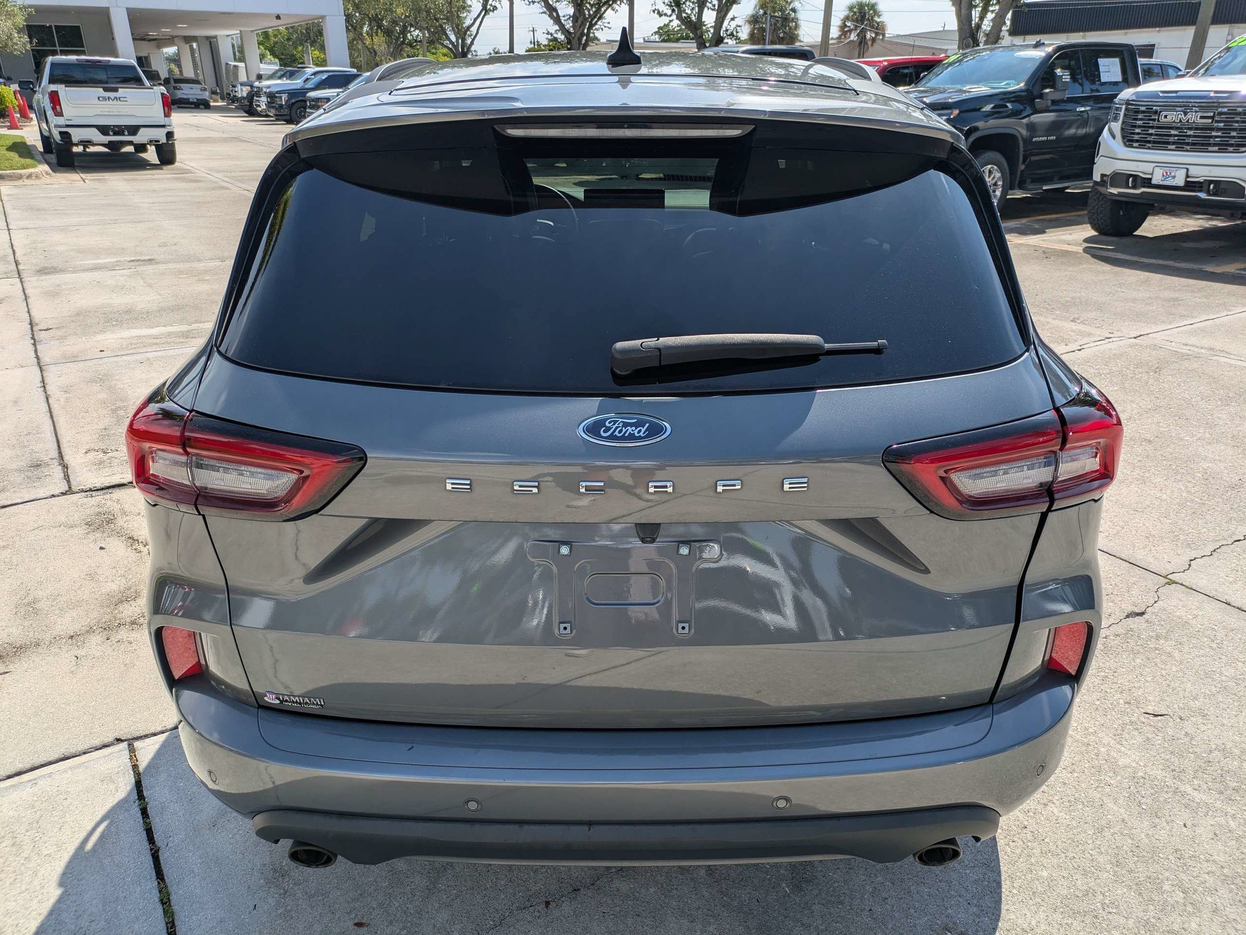Used 2023 Carbonized Gray Metallic Ford ST-Line image 4