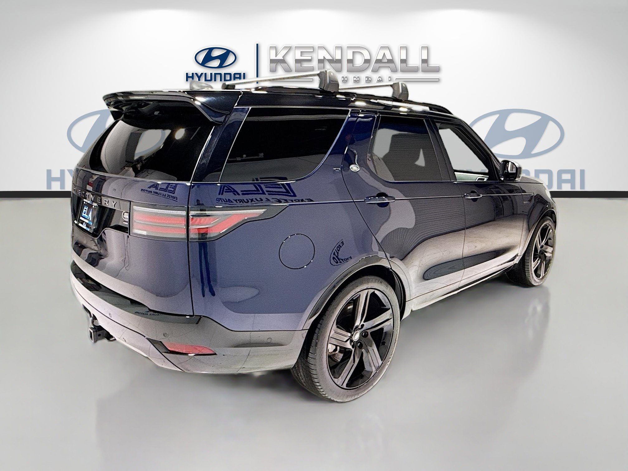 Used 2023 Portofino Blue Metallic Land Rover HSE R-Dynamic image 7