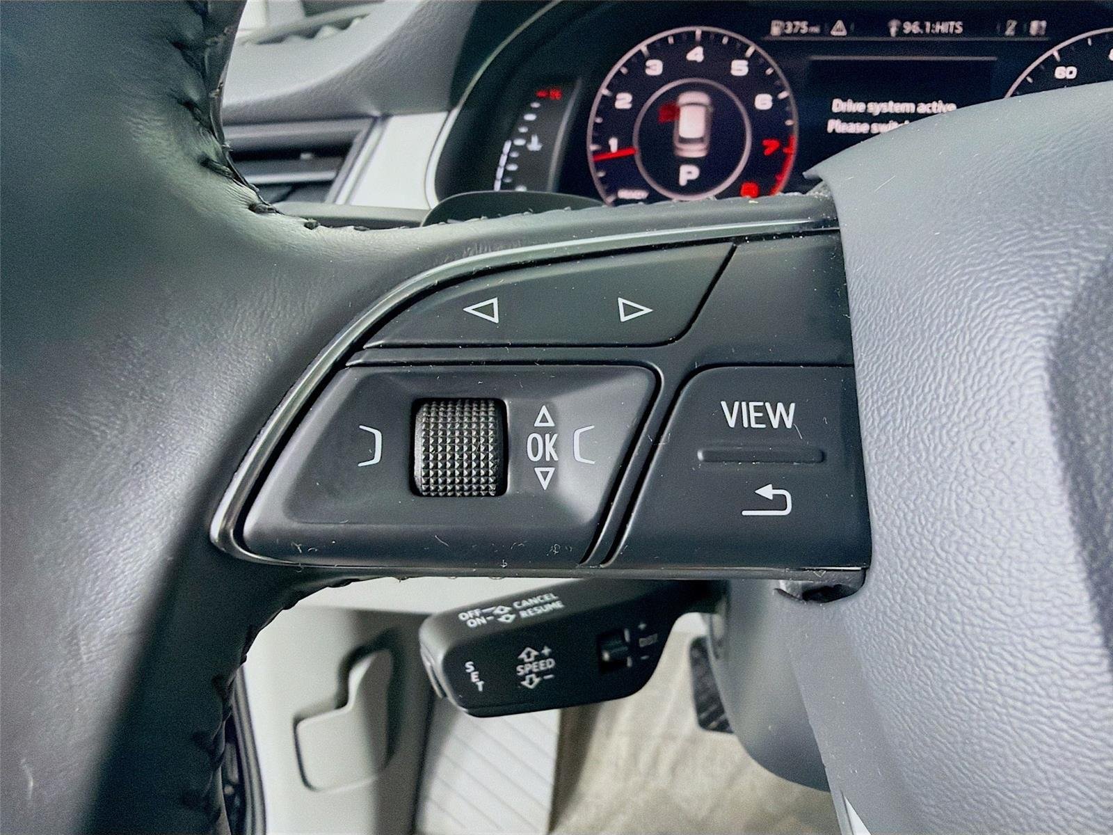 Used 2018  AUDI  image 12
