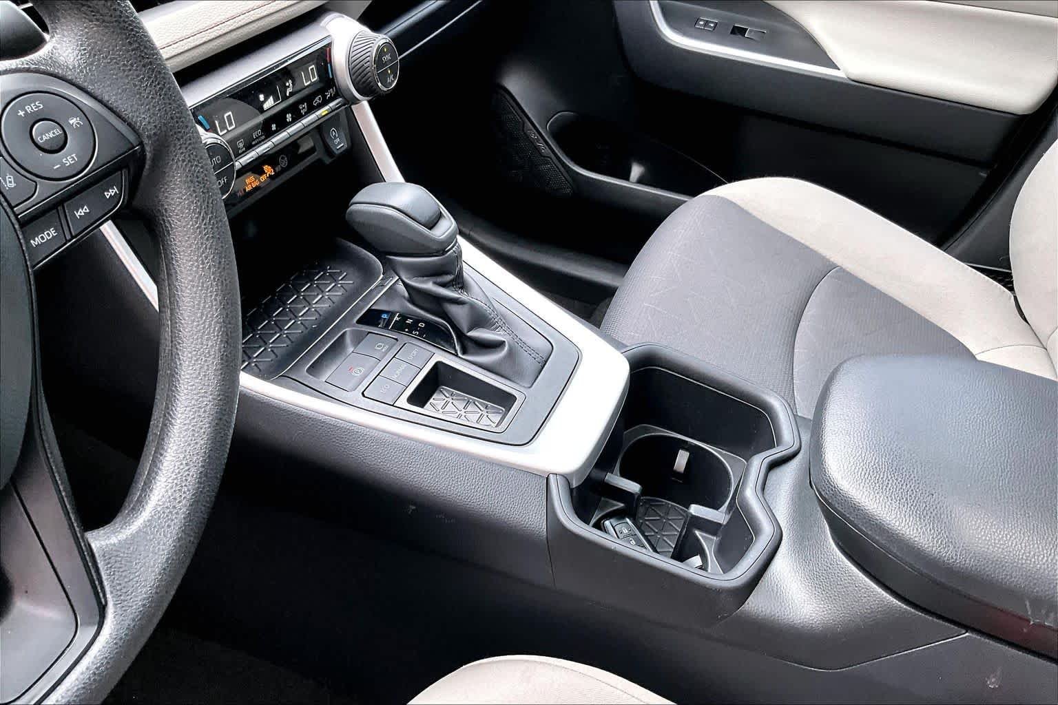 Used 2025 Silver Sky Metallic Toyota XLE image 17