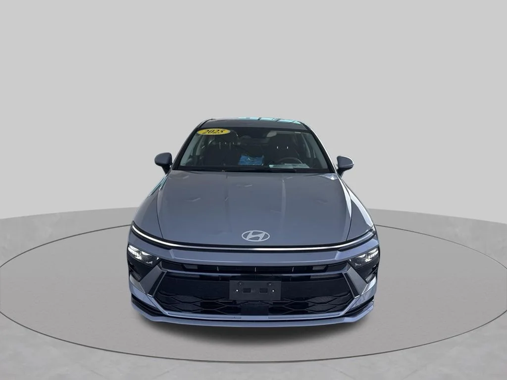 Used 2025 Blue Hyundai SEL image 16