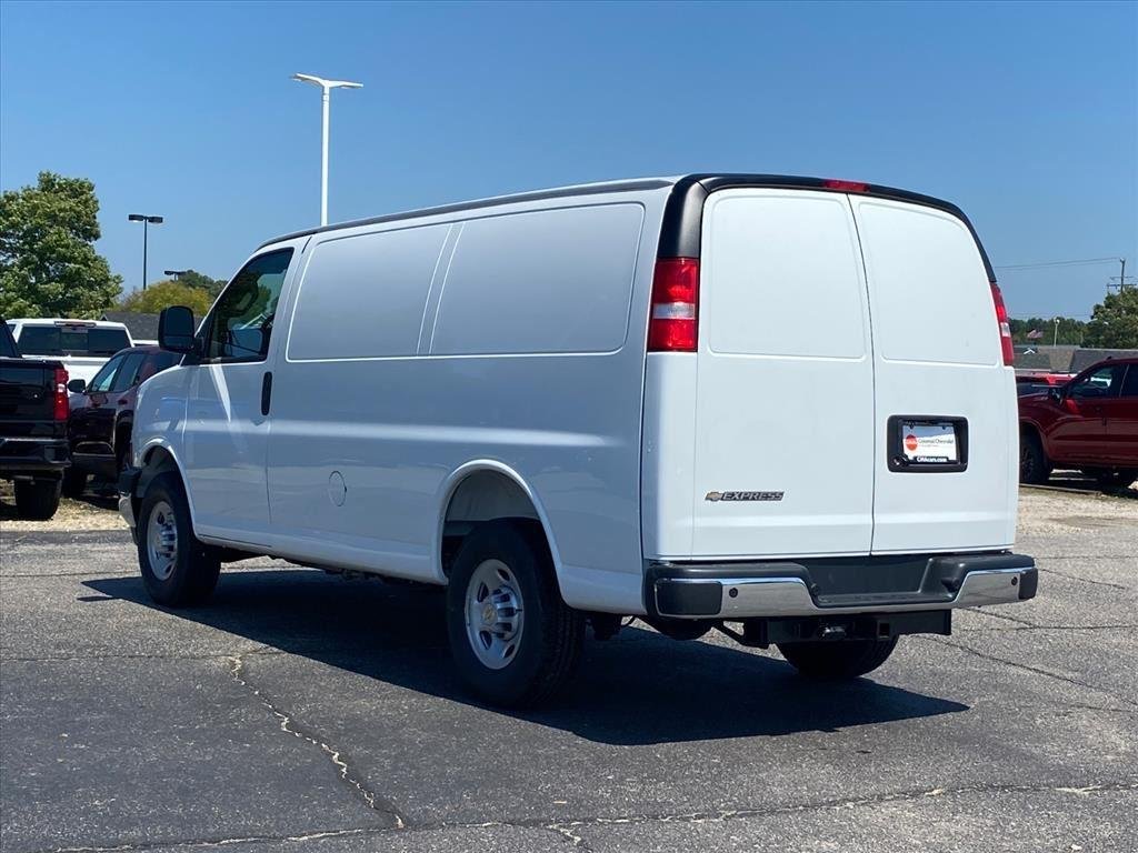 2025 Chevrolet Express Cargo Work Van - Photo 8