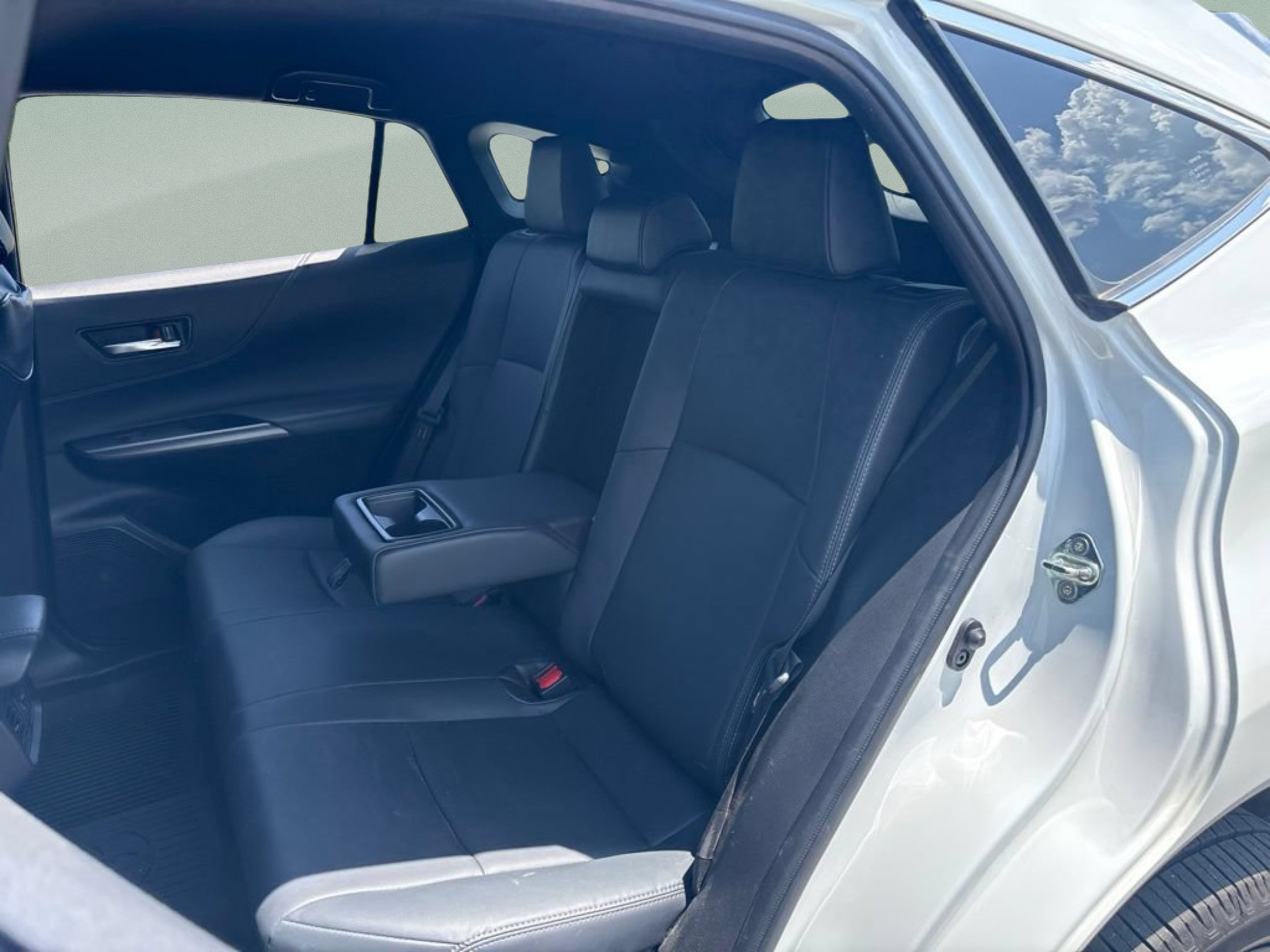 Used 2024 Pearl Toyota Nightshade image 18