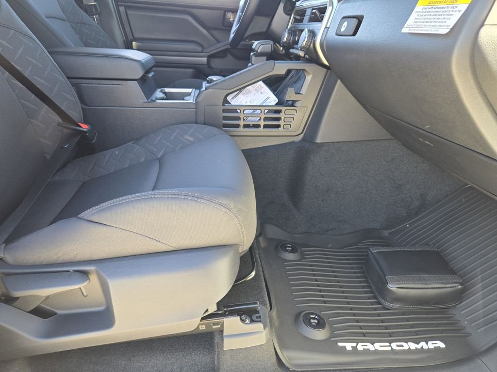 2026 Toyota Tacoma SR5 - Photo 12