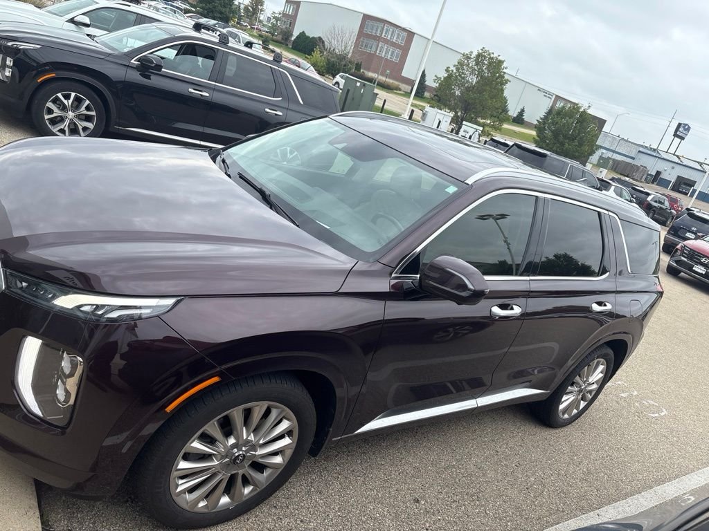 Used 2020 Red Hyundai Limited image 4