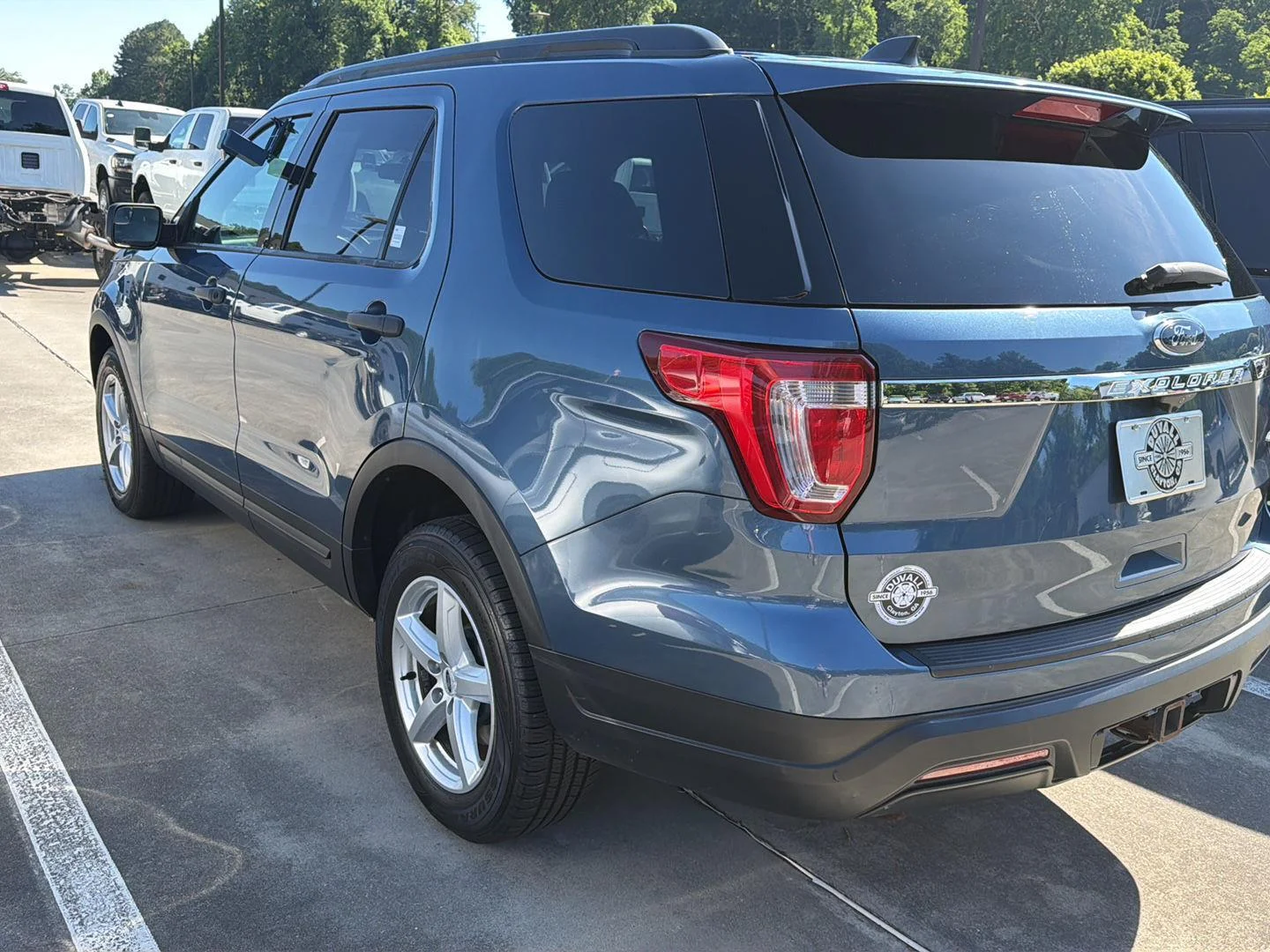 Used 2018 Blue Metallic Ford Base image 5