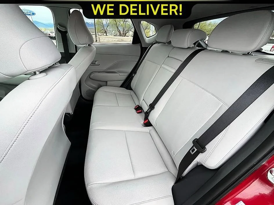 Used 2025 Red Hyundai SEL image 14