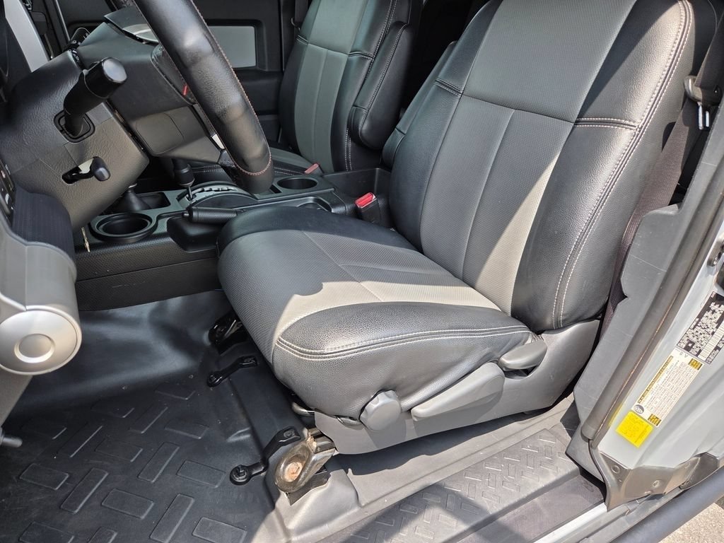 Used 2014 Cement Toyota Base image 6