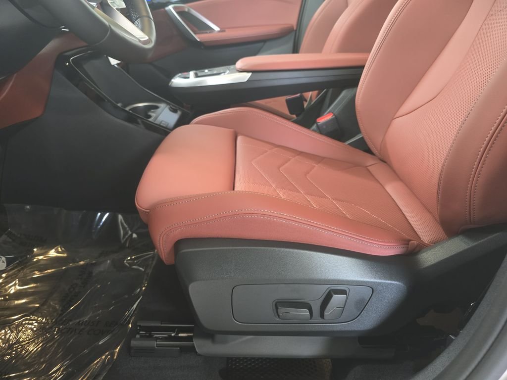 New 2026 Dune Grey Metallic BMW xDrive28i image 15