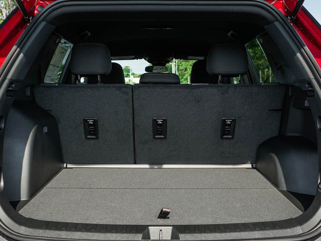 New 2027 Radiant Red Tintcoat Chevrolet LT image 7