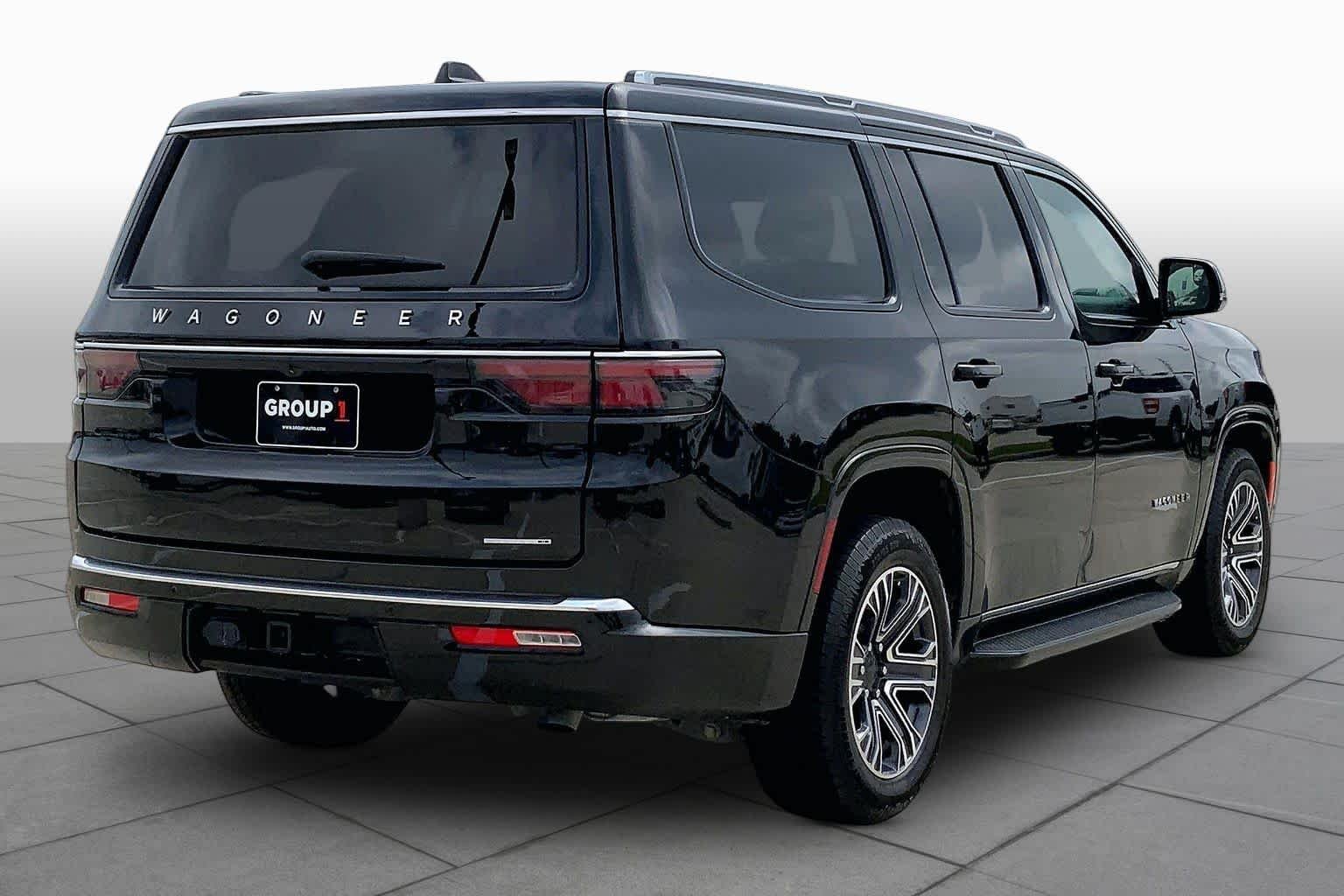 Used 2024 Diamond Black Crystal Pearlcoat Jeep Series II image 13