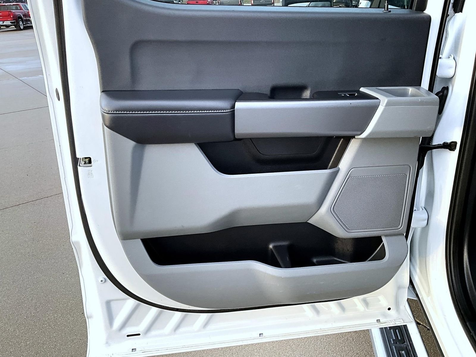 Used 2025 White Ford XLT image 21