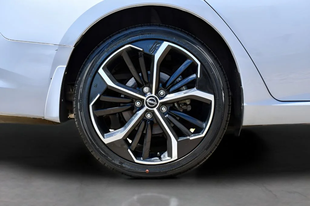 Certified Used 2024 Gray Nissan 2.5 SR image 17