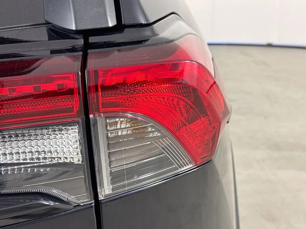Used 2022 Midnight Black Metallic Toyota LE image 31