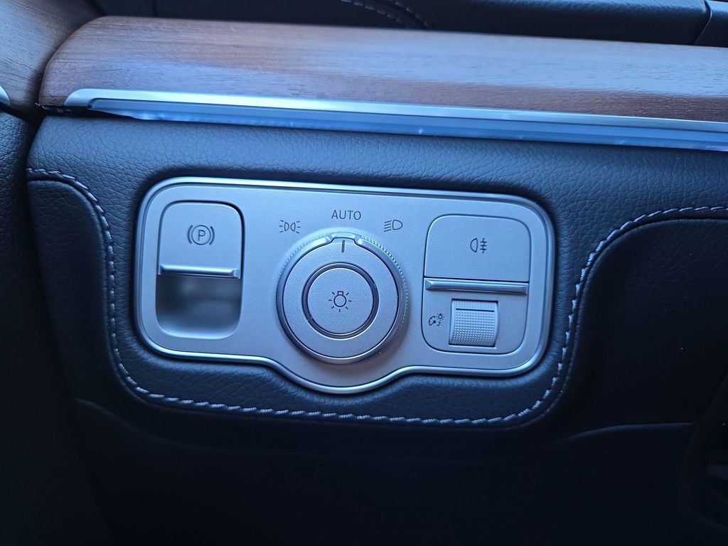 New 2026 Blue Mercedes-Benz GLE 53 AMG® image 27