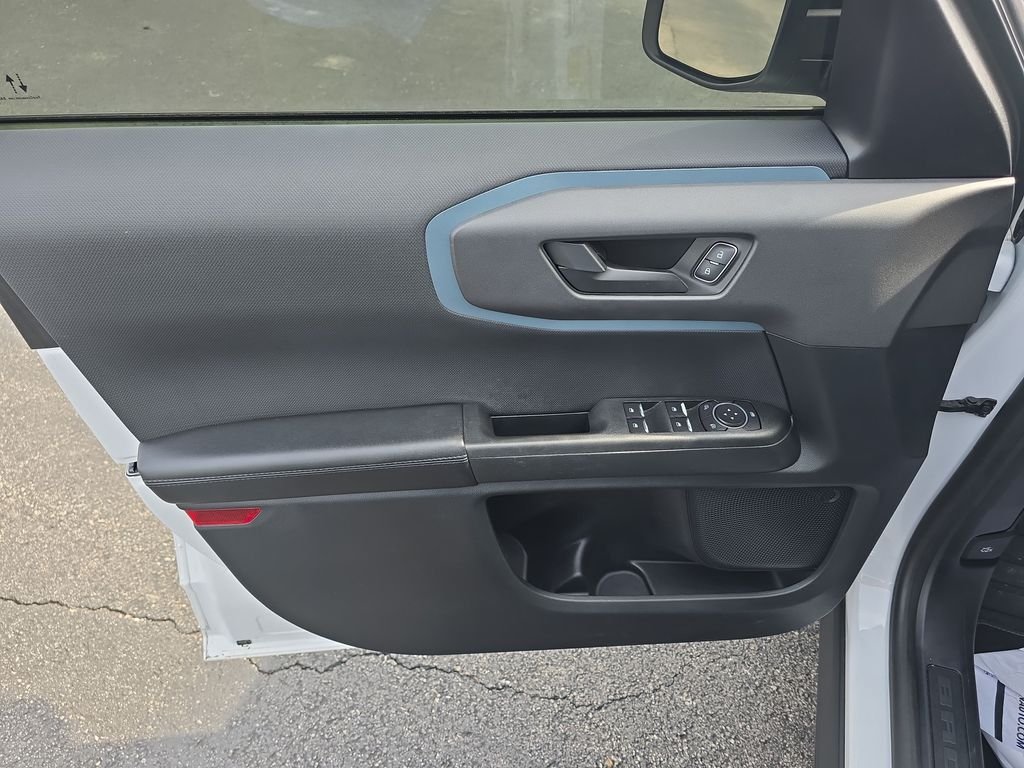 Used 2021 White Ford Badlands image 12