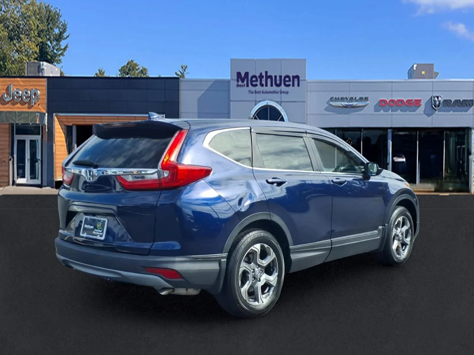 Used 2019 Obsidian Blue Pearl Honda EX image 4