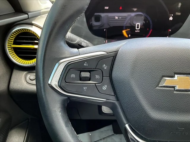 Used 2025 Gray Chevrolet LT image 13