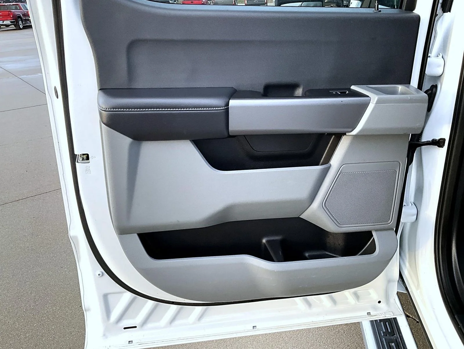 Used 2025 White Ford XLT image 21