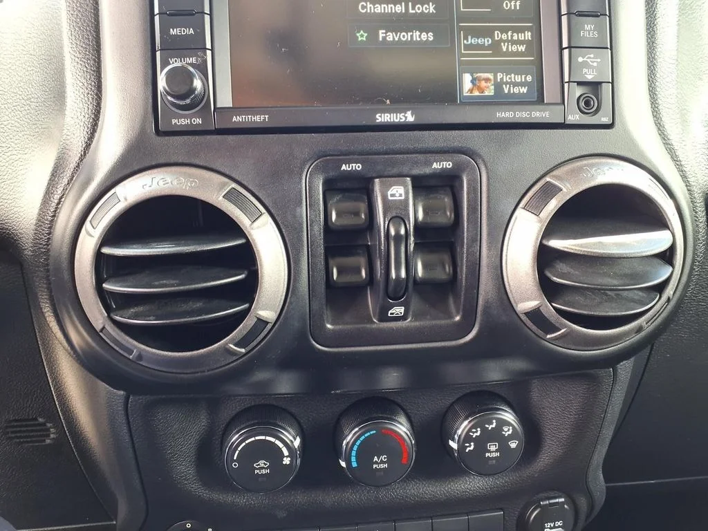 Certified Used 2017 Black Jeep Unlimited Sport image 8