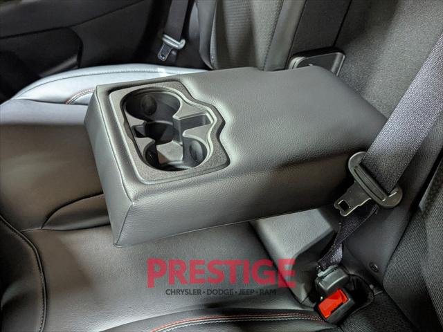 New 2026 Diamond Black Crystal Pearl-Coat Exterior Paint Jeep Trailhawk image 29