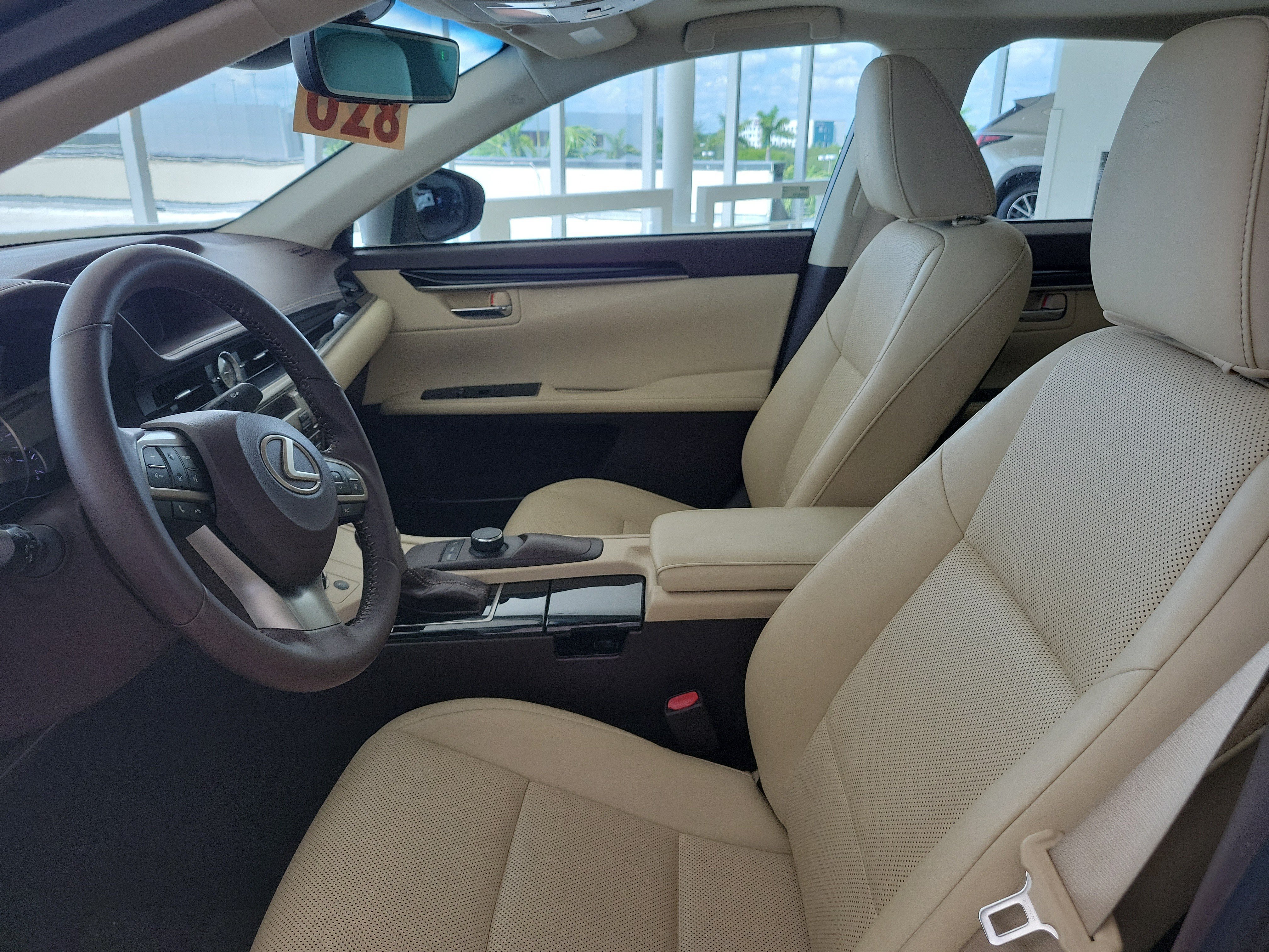 Used 2018 Atomic Silver Lexus ES 350 image 22