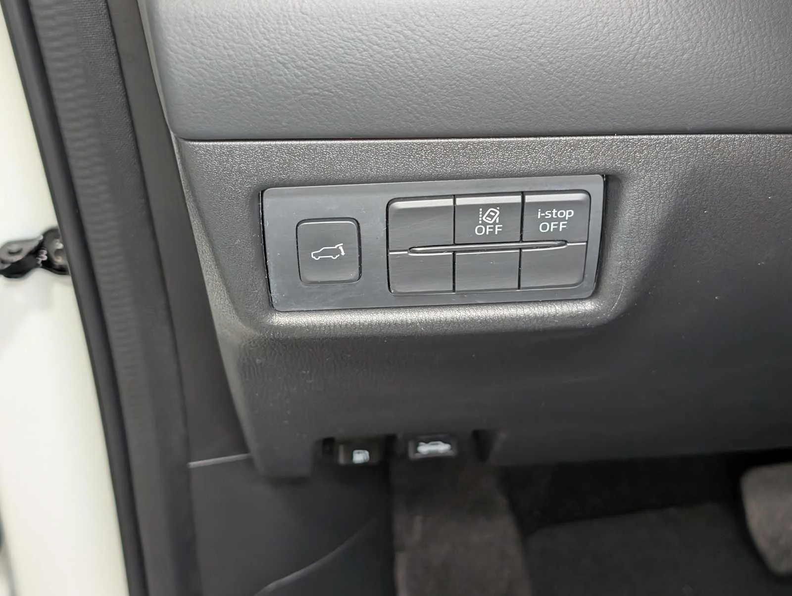 Certified Used 2024 Rhodium White Metallic Mazda 2.5 S Premium Package image 36