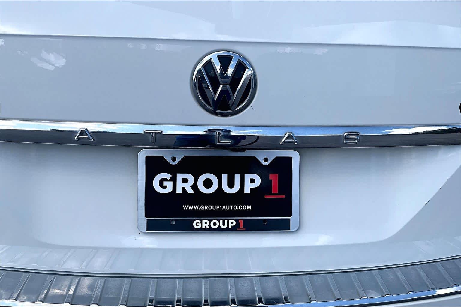 Used 2019 Pure White Volkswagen 3.6L V6 SEL image 33