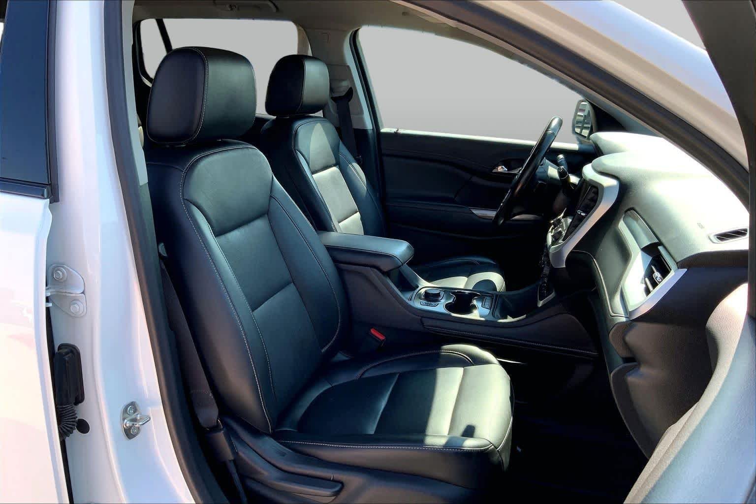 Used 2021 Summit White GMC SLT image 9