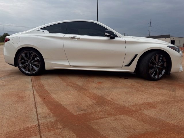 Used 2022 White INFINITI Red Sport 400 image 4