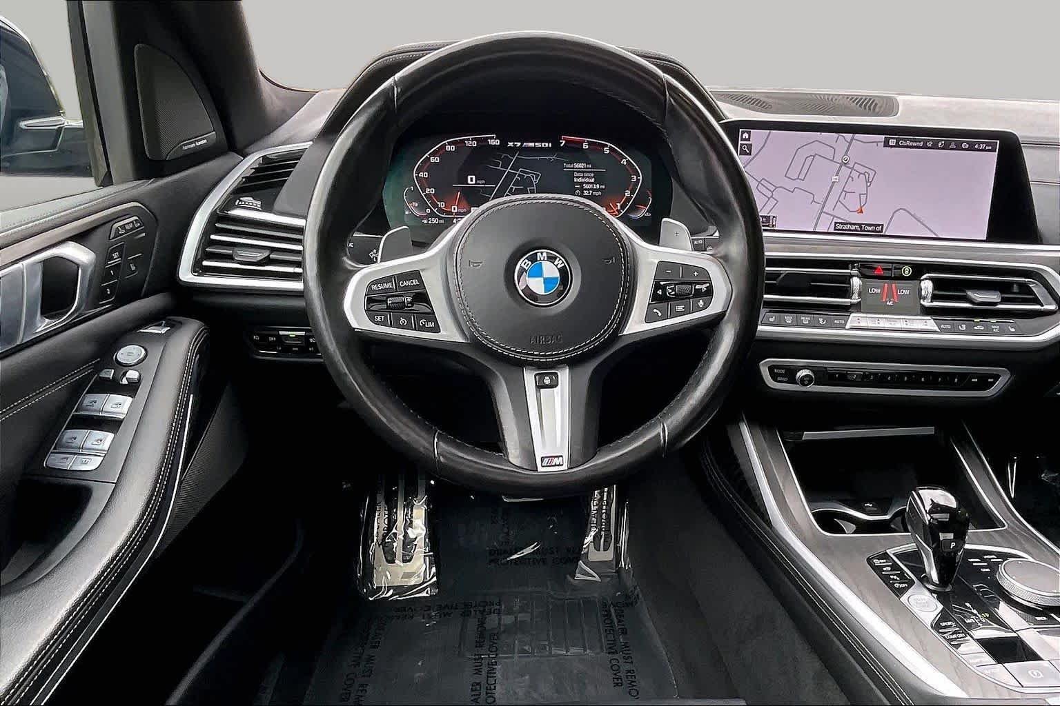 Used 2022 Black Sapphire Metallic BMW M50i image 5