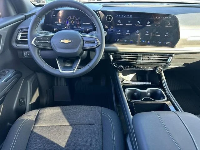 New 2026 Mosaic Black Metallic Chevrolet LT image 7