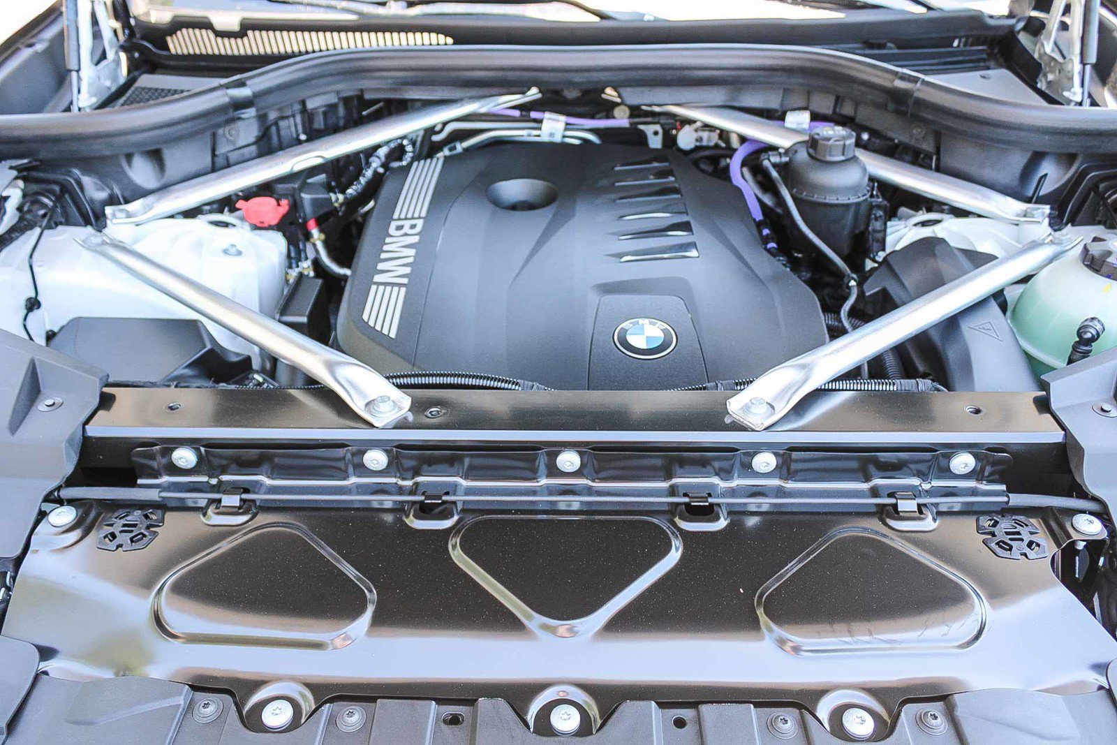New 2026 Alpine White BMW sDrive40i image 26