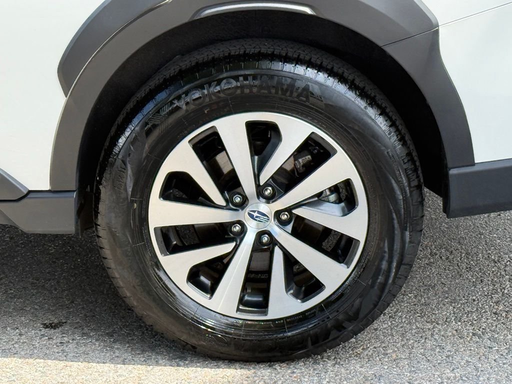 Certified Used 2024 White Subaru Premium image 7