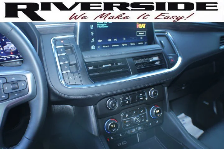 Used 2023 Black Chevrolet Z71 image 11