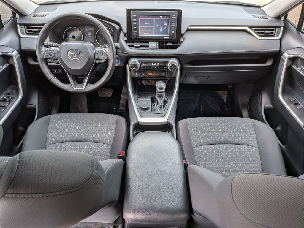 Used 2021 White Toyota XLE image 5