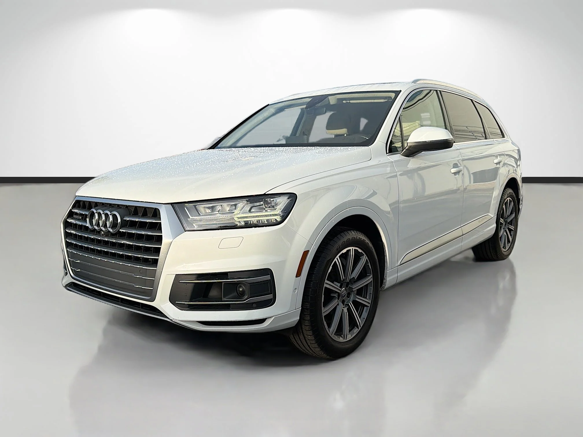 Used 2019 Glacier White Audi Premium Plus image 7