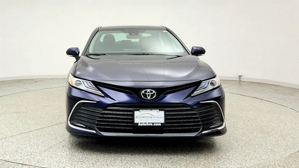 Used 2022 Blueprint Toyota XLE Automatic AWD w/ Nav Upgrade & Panoramic Glass Roof image 2