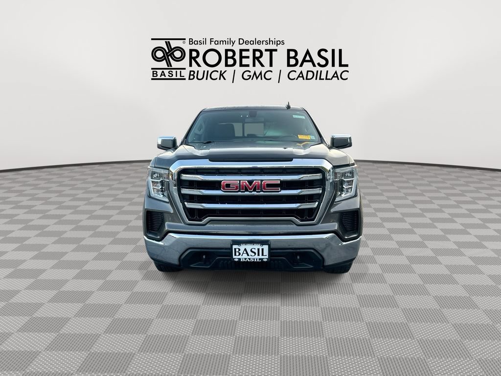 Used 2019 SMOKEY QUARTZ METALLIC GMC SLE image 3
