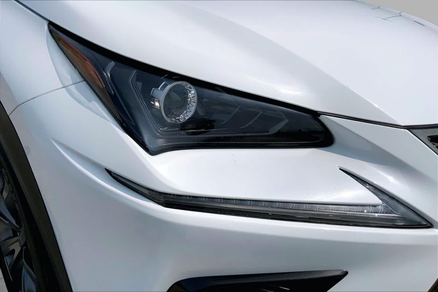 Used 2021 Ultra White Lexus F SPORT image 27