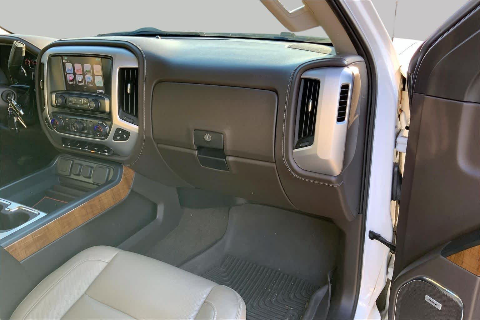 Used 2018 Summit White GMC SLT image 18