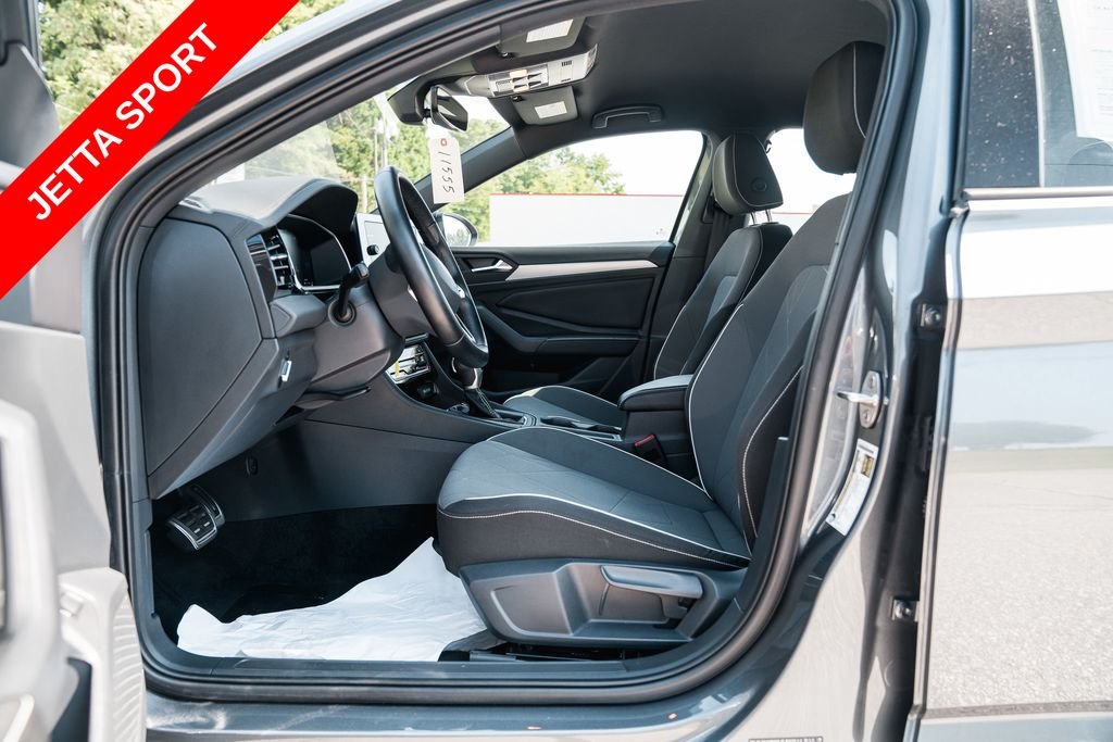 Used 2025 Platinum Gray Metallic Volkswagen 1.5T Sport image 22