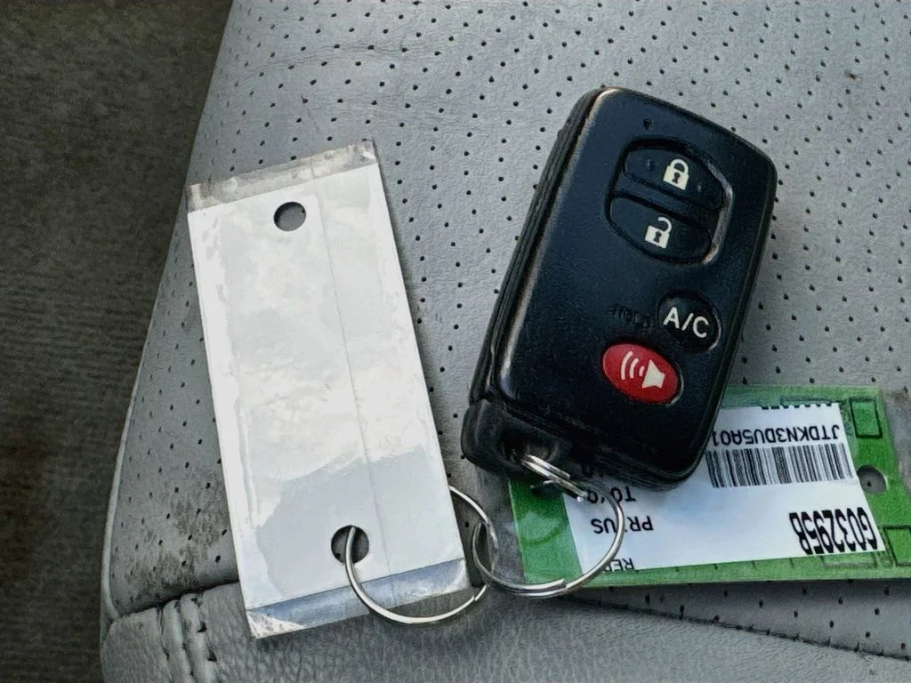 Used 2010 Red Toyota I image 33