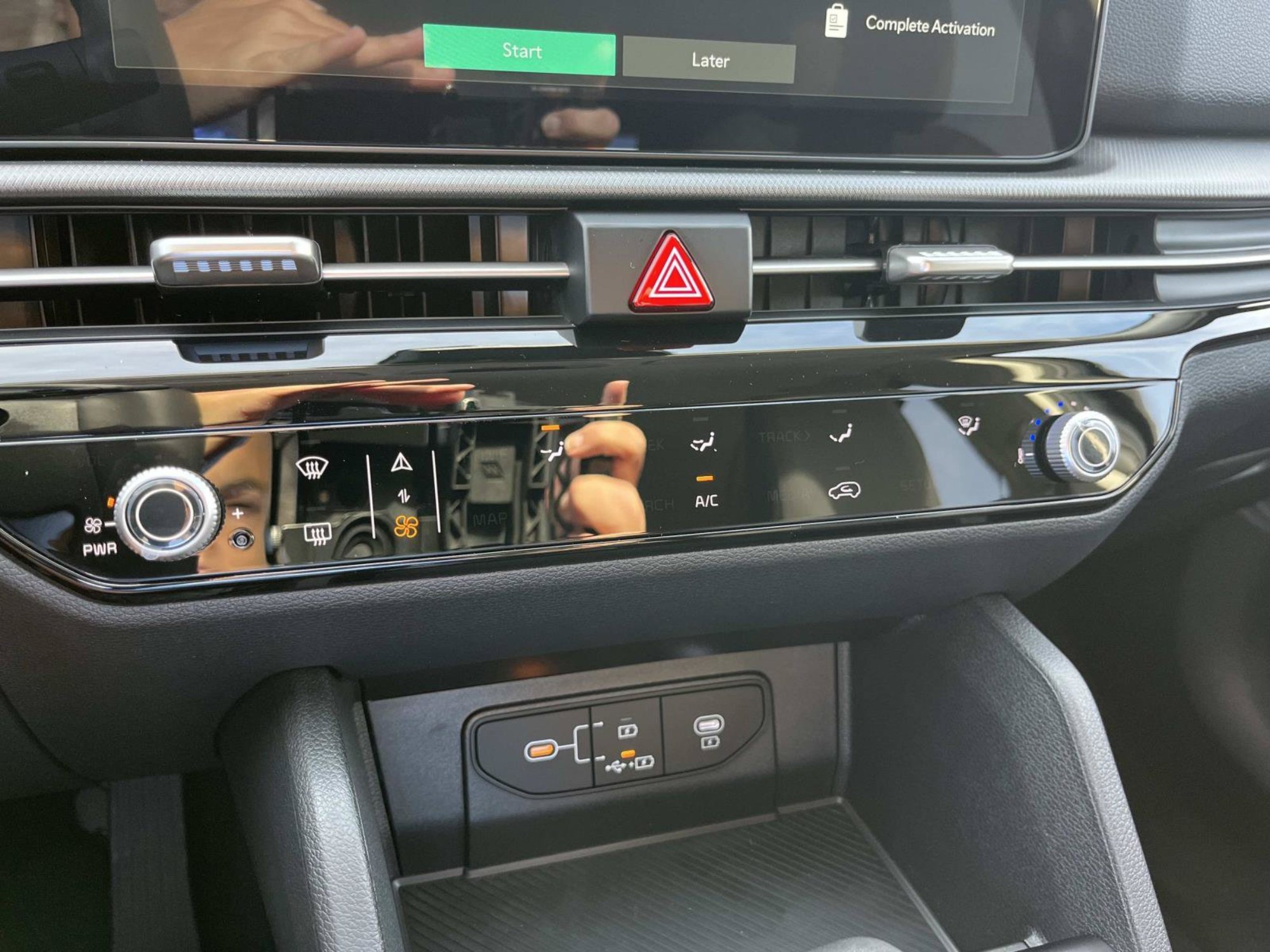 New 2027 Ebony Black Kia LX image 27