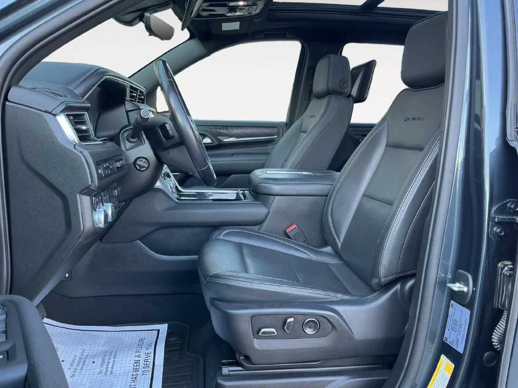 Used 2021 DARK SKY METALLIC GMC Denali image 16